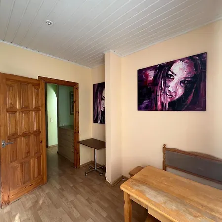 Cozy Maumedziu Lägenhet Vilnius